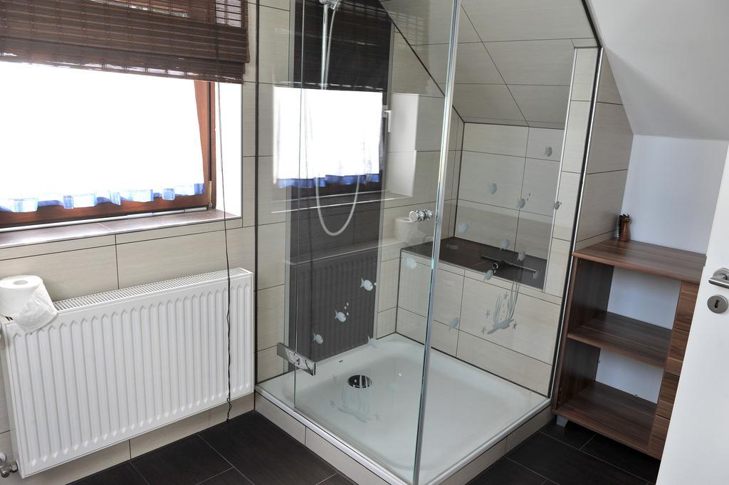 Ferienwohnung Bergisch Land 베르멜스키르헨 객실 사진